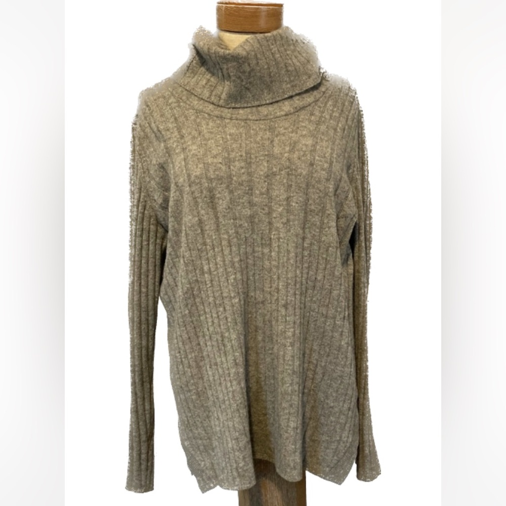 theory madalinda lofty ribbed cashmere turtleneck gray